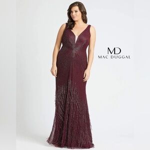 NWT Mac Duggal Burgundy V Neck Beaded Fringe Column Gown 14W 4047F Amethyst